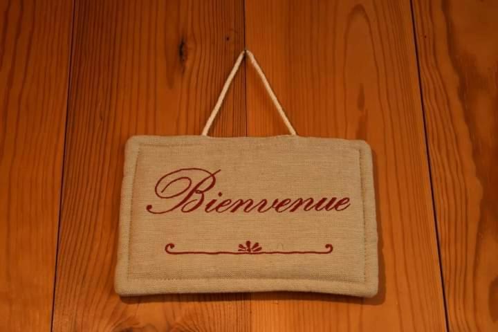 Gite Du Cheval Blanc D'Houmont Sainte-Ode Exteriér fotografie